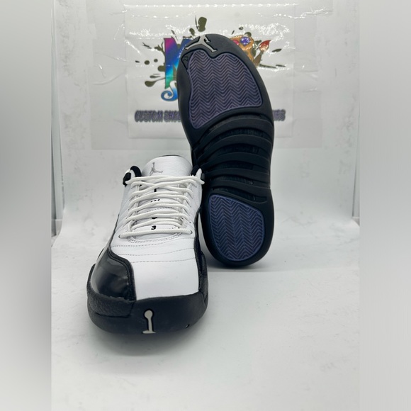 Jordan 12 “25 Years of China” men’s size 10.5 - Picture 3 of 3